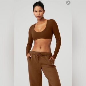 ALO YOGA Ribbed Defined Long Sleeve Bra Brown